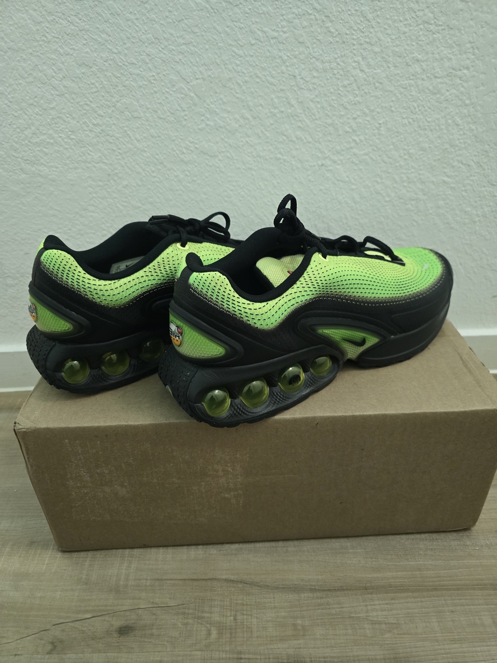 Nike Air Max DN Men's Neon Green and Black Athletic Sneakers. - Picture 2 of 5